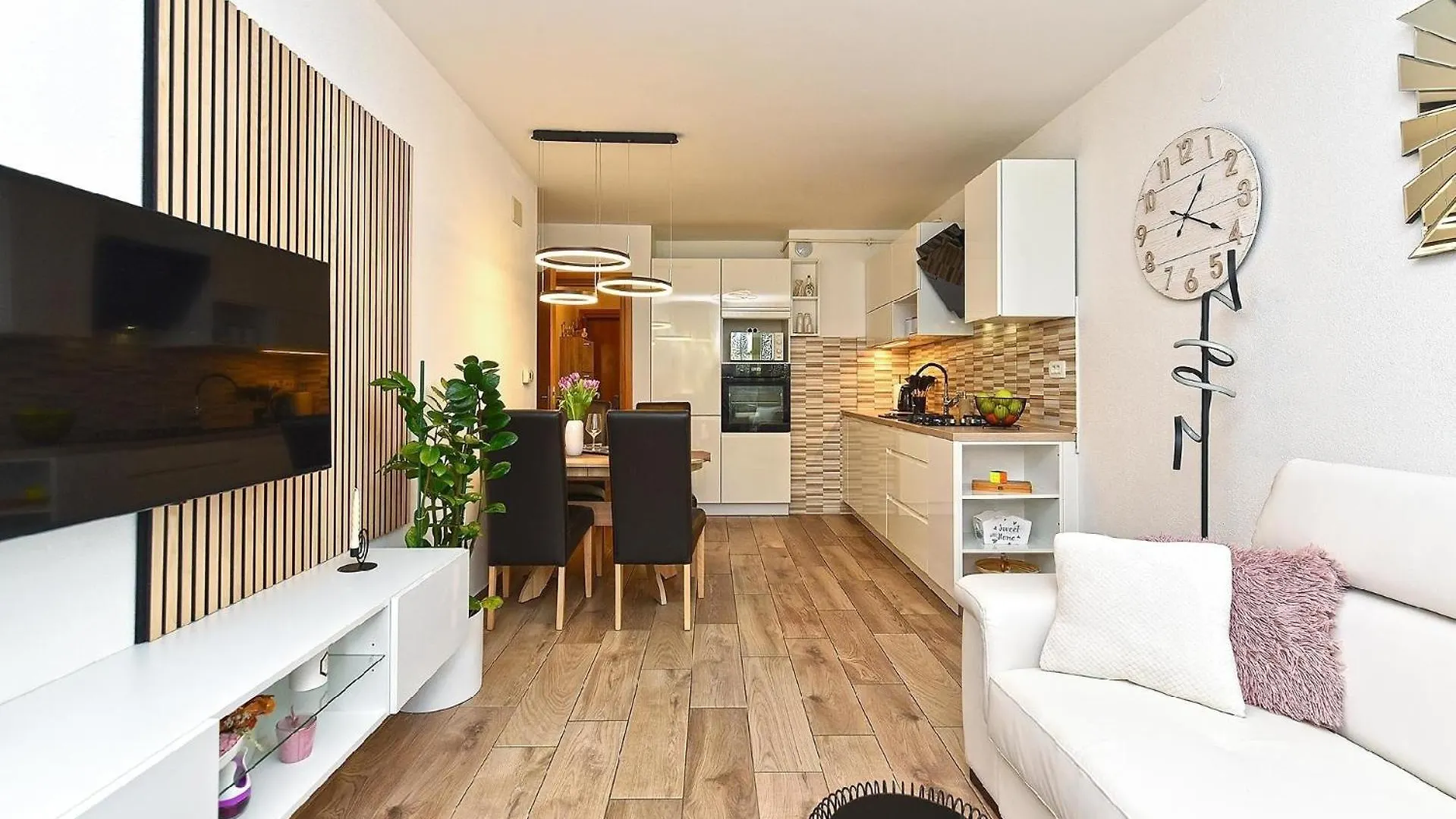 Apartment Ferienwohnung Fuer 4 Personen Ca 60 Qm In Pula, Istrien Istrische Riviera Croatia